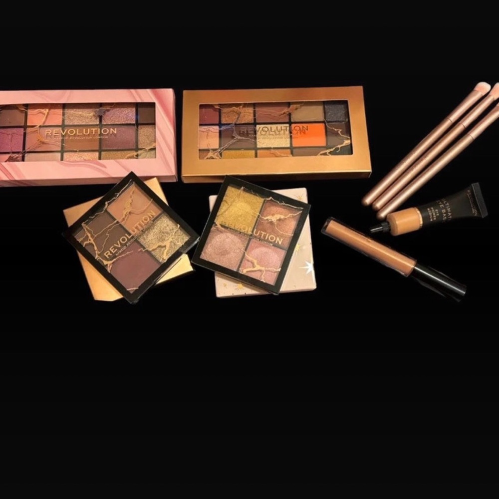 Revolution makeup set